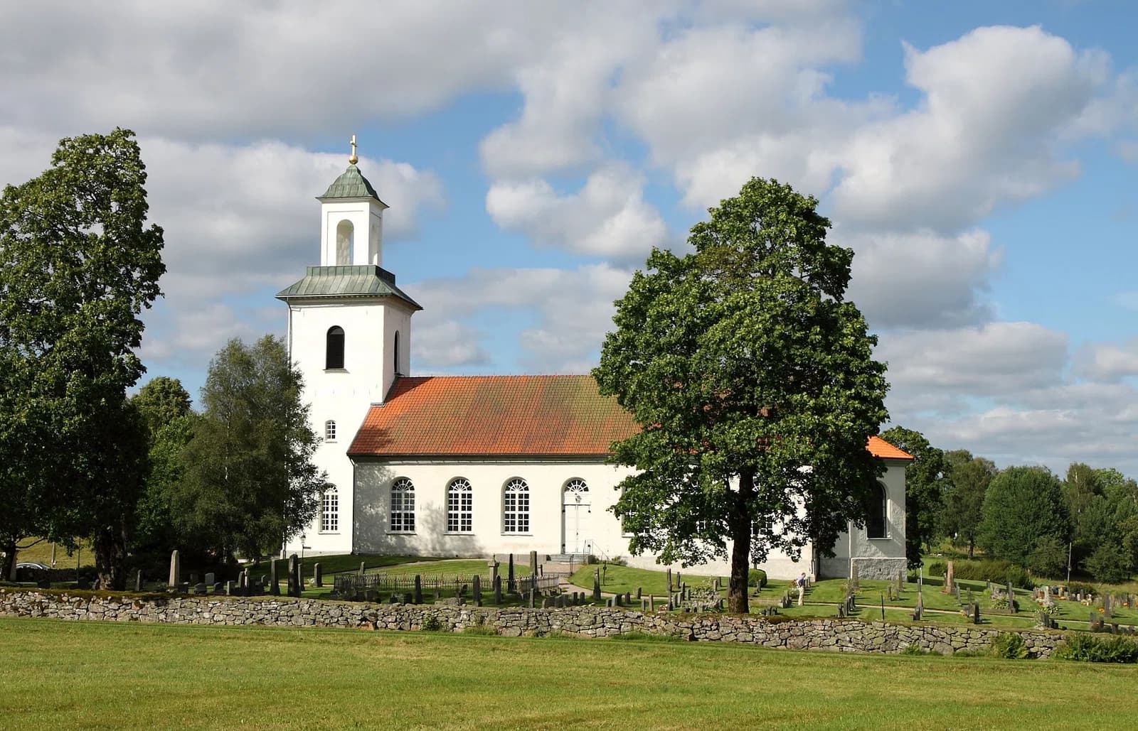 Tvärred church parish