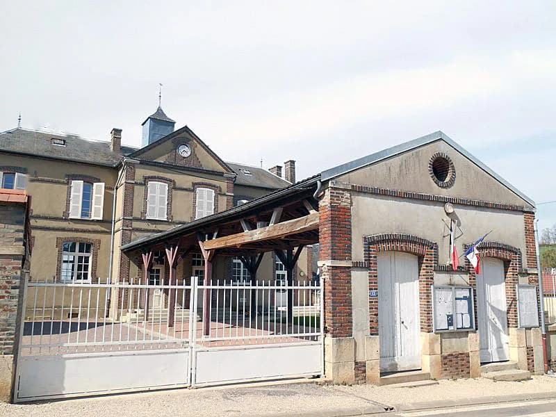 Bœurs-en-Othe