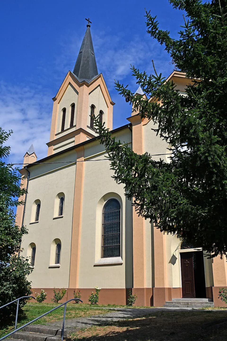 Karancslapujtő