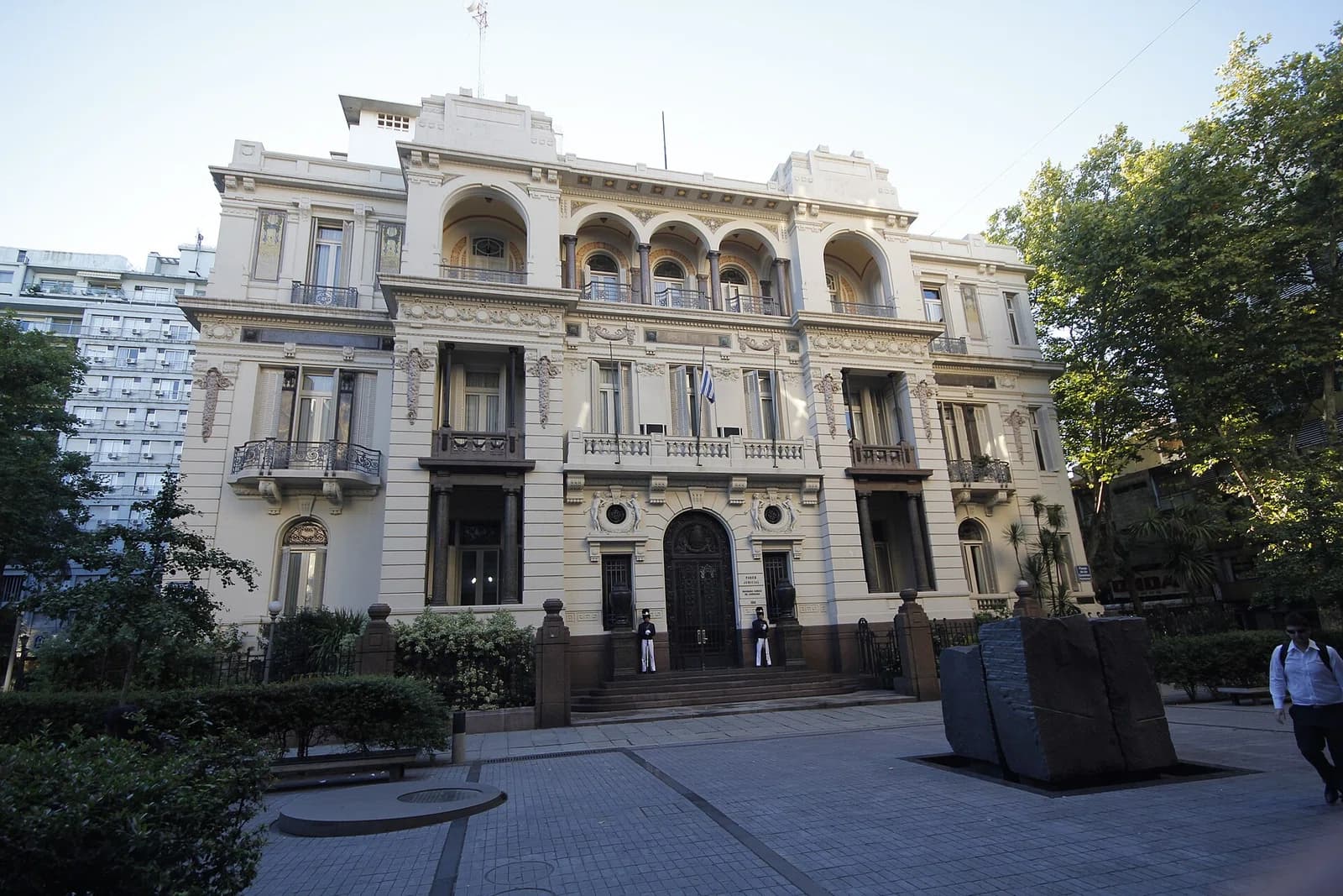 Ministro de la Suprema Corte de Justicia de Uruguay