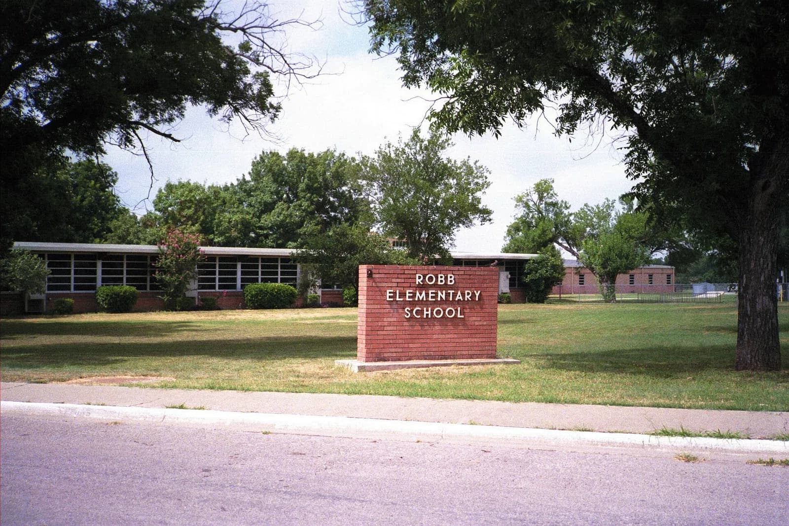 Robb Elementary School