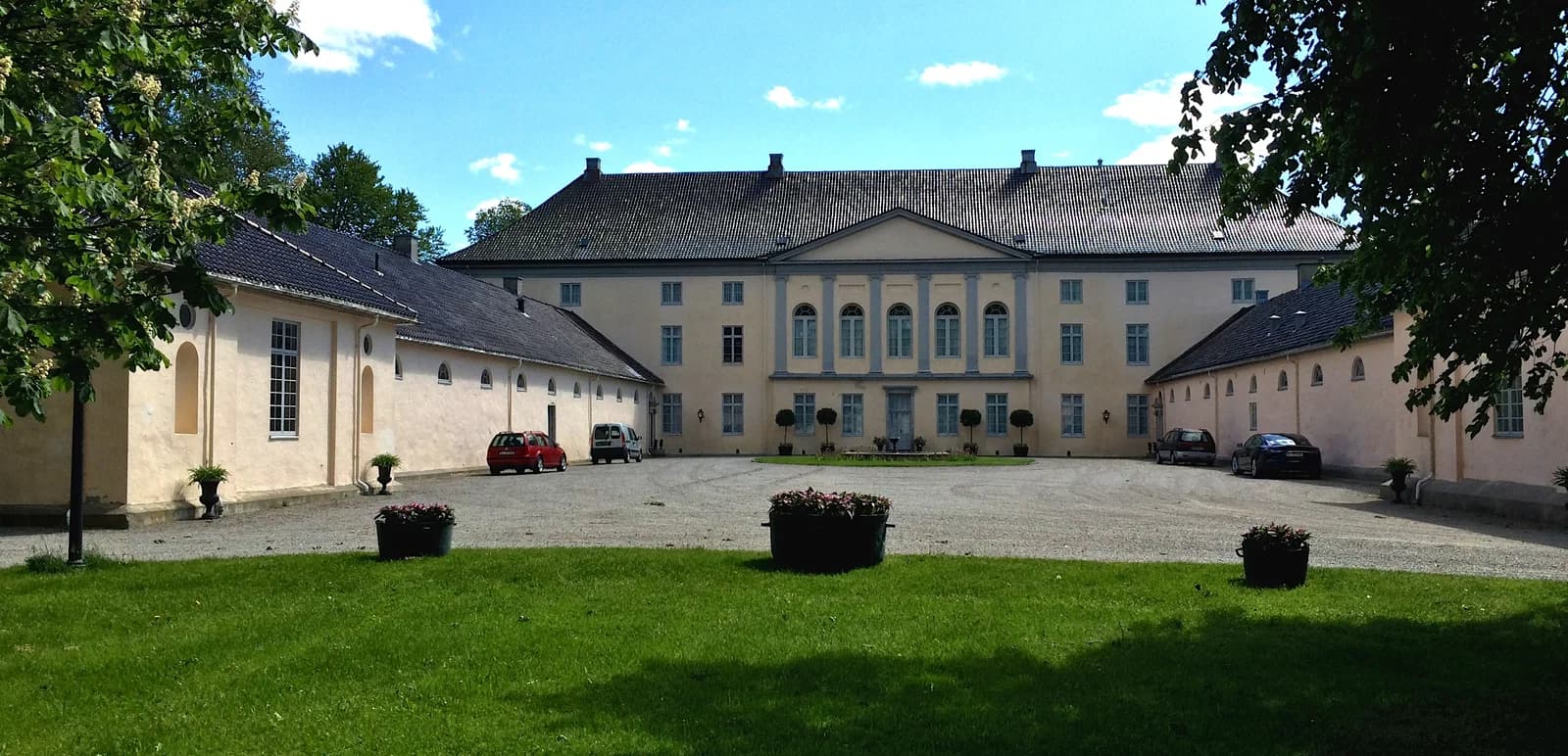 Jarlsberg Manor
