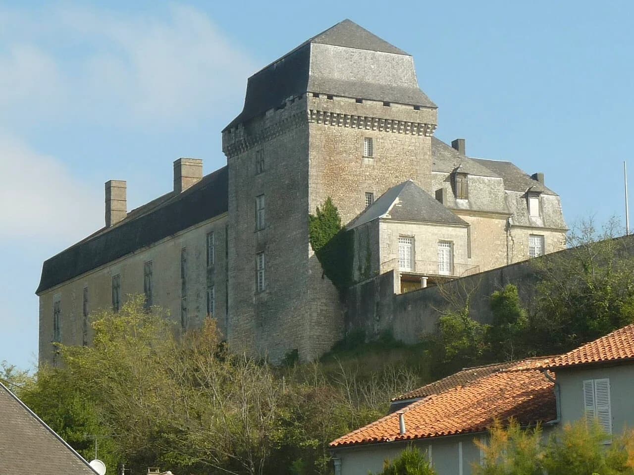 Chalais