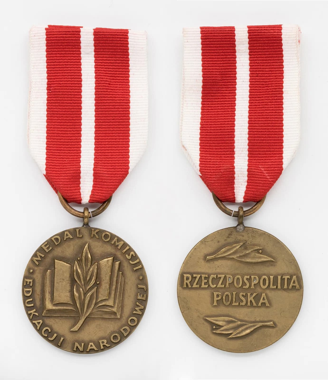 Medal of the National Education Commission