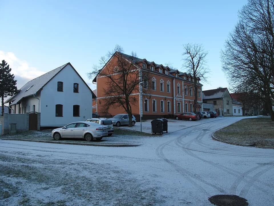 Vodochody (Straškov-Vodochody)