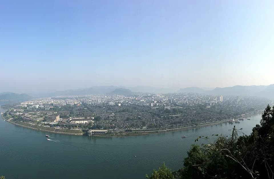 Langzhong