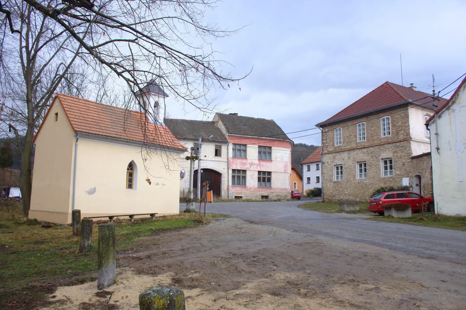 Horní Chrášťany