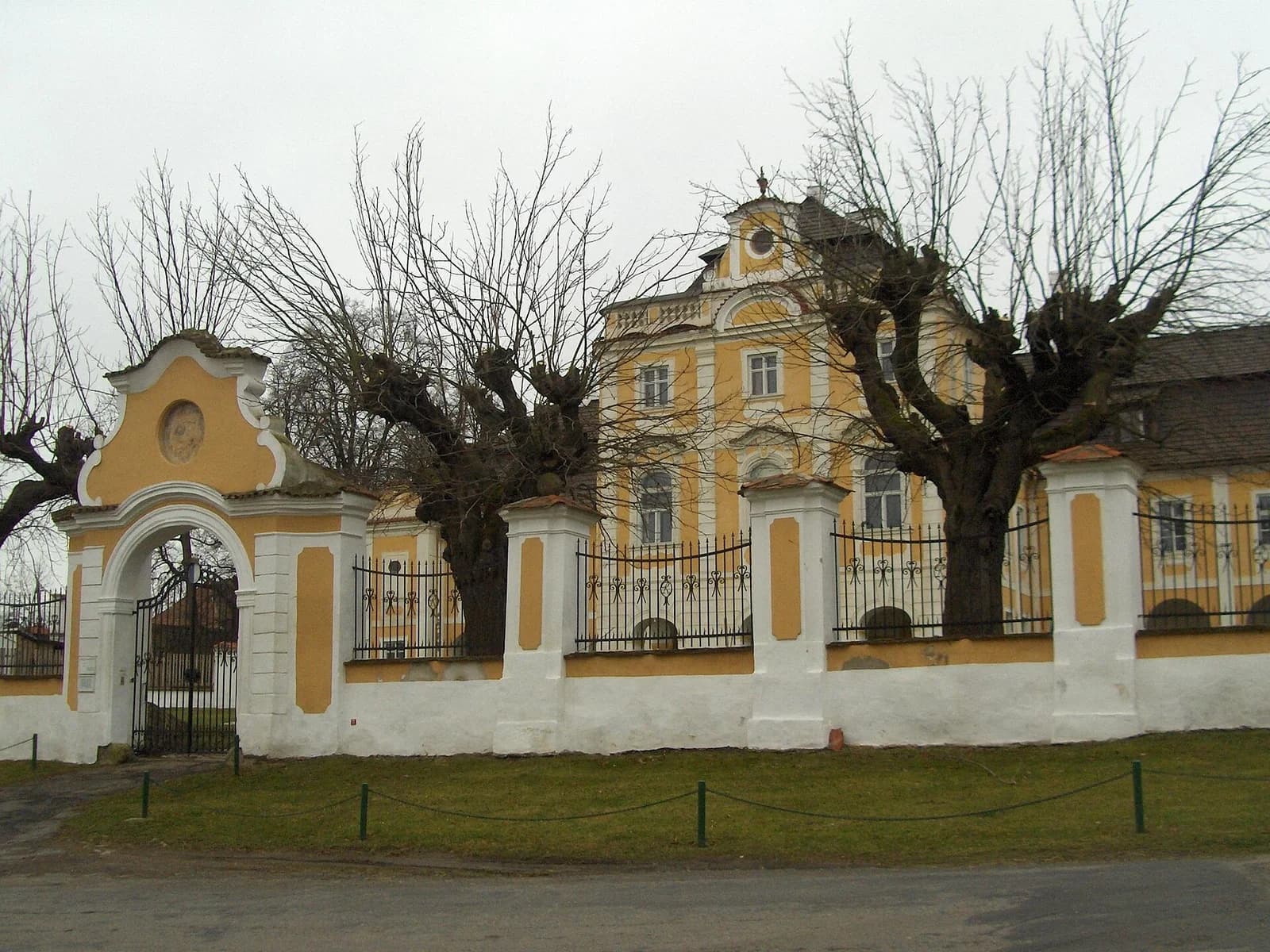 Klášter