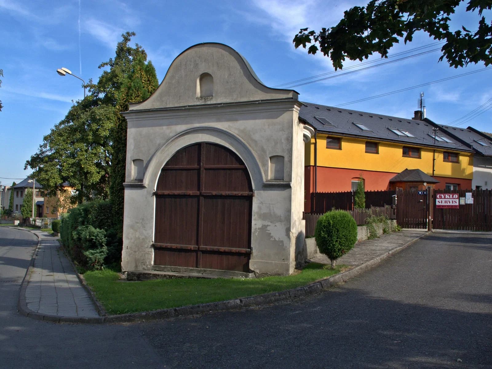 Komárov