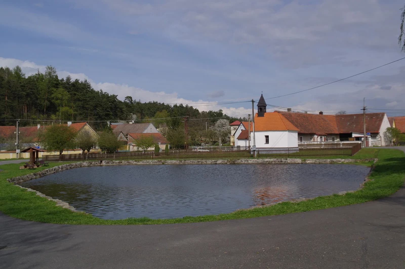 Loužná
