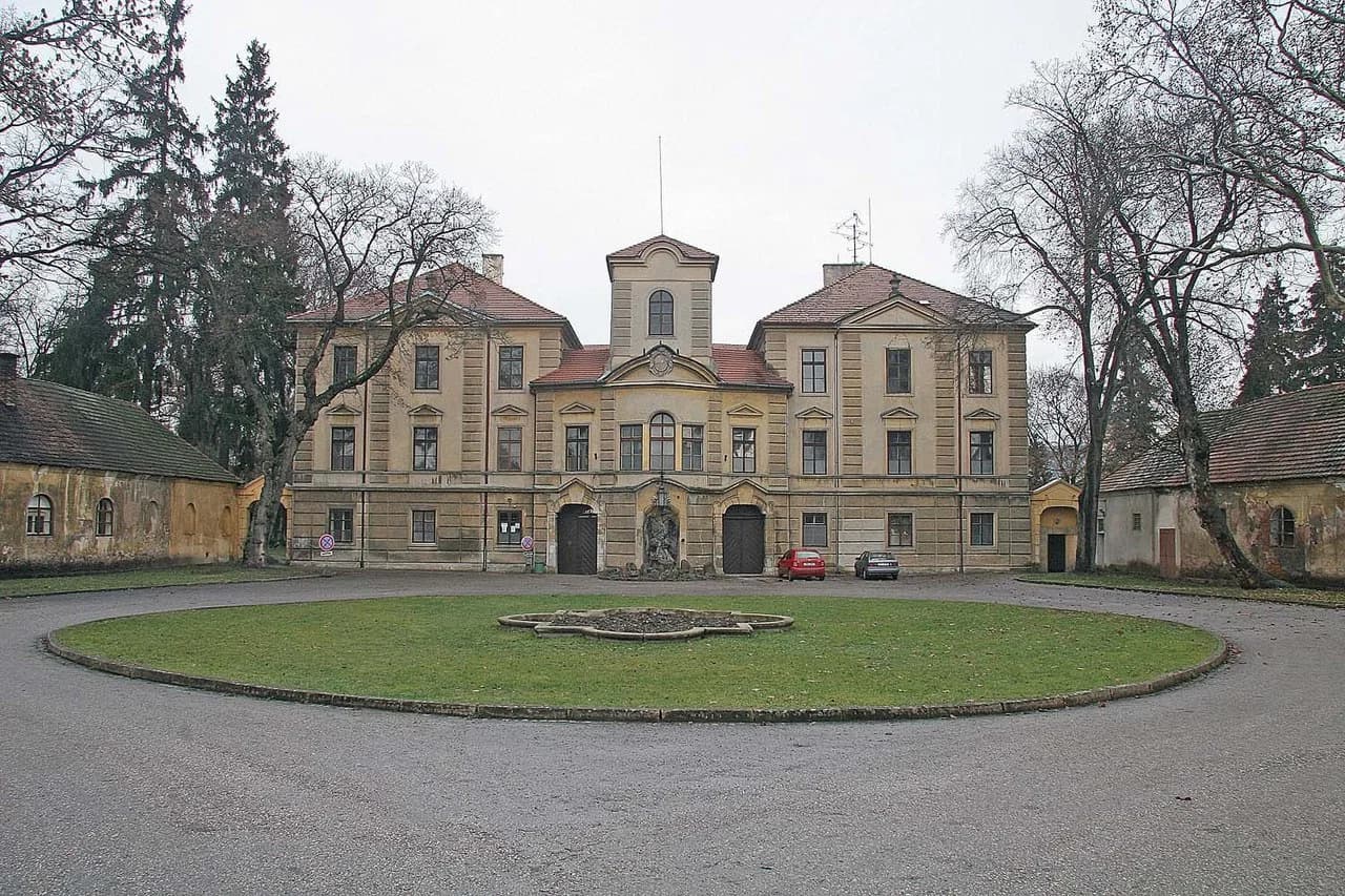 Lázně Bělohrad Castle