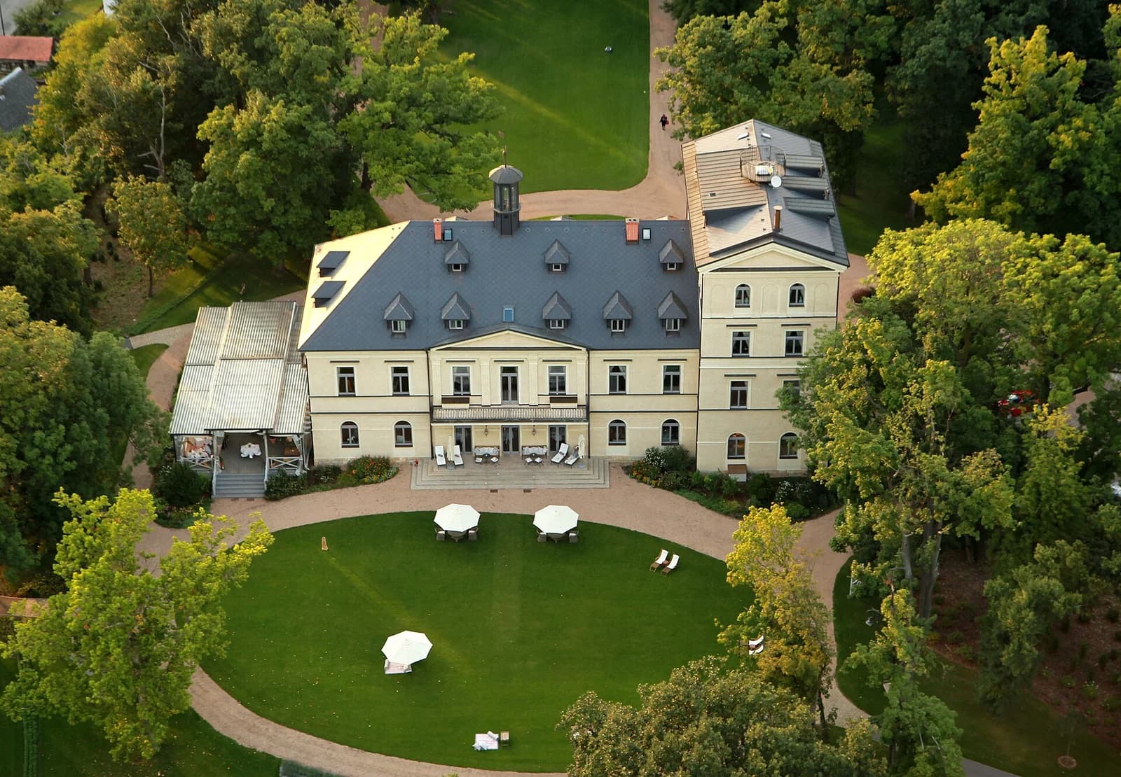 Mcely Castle