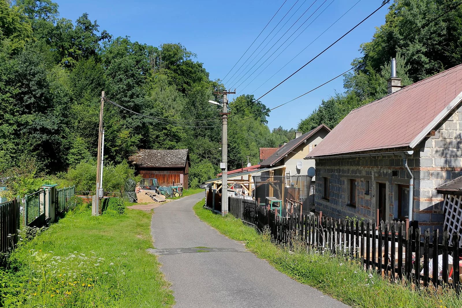 Roveň