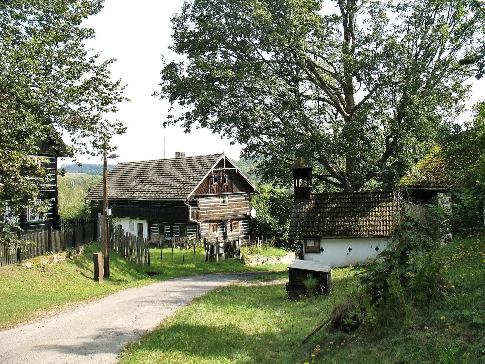 Tubož