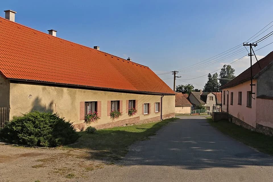 Těšenov