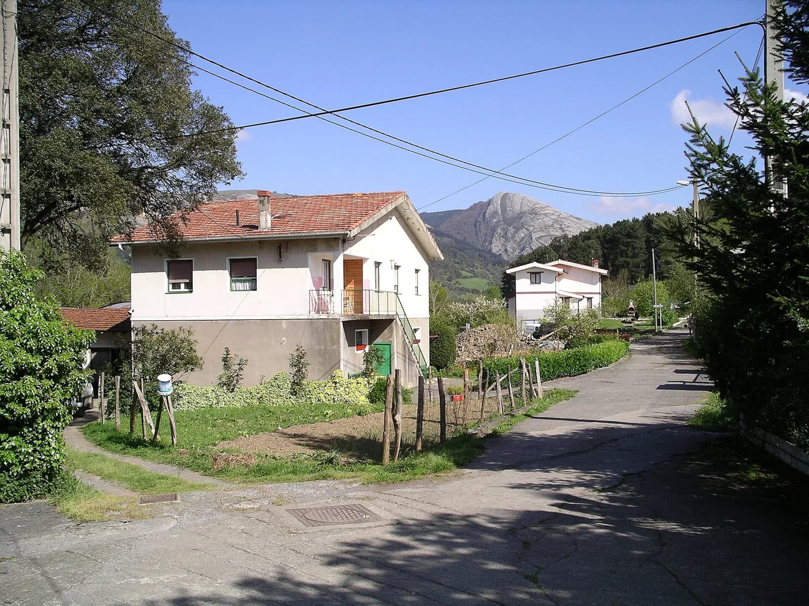 San Esteban de Galdames