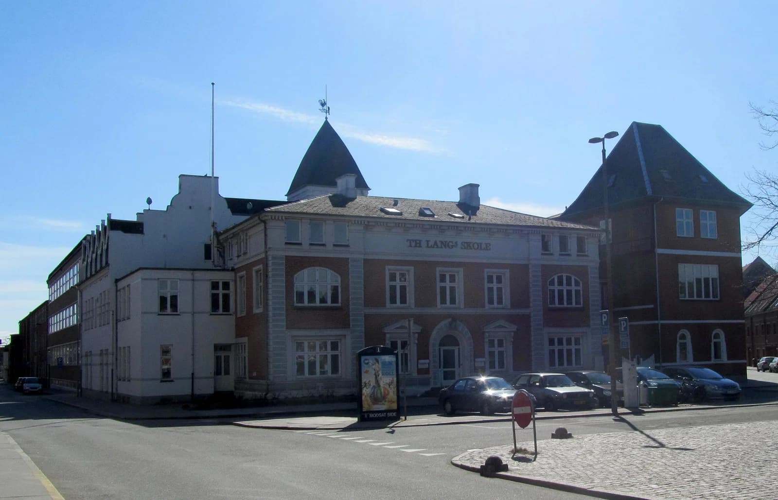 Th. Langs Skoler