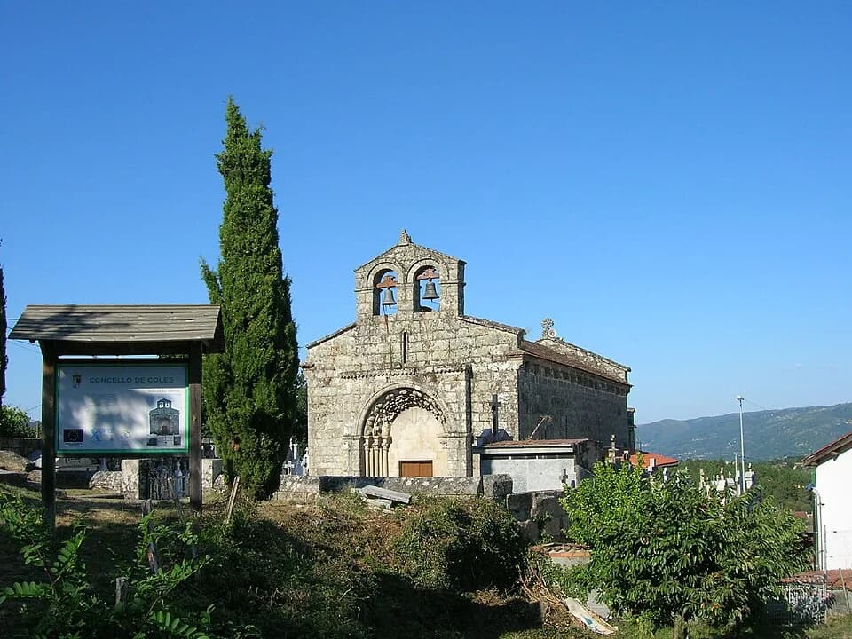 Gustei, Coles