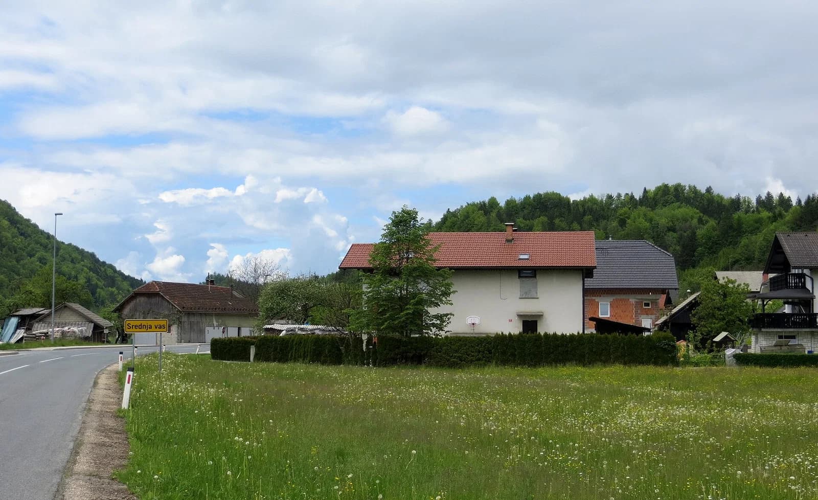 Srednja vas pri Kamniku