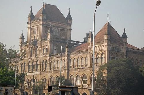 Elphinstone College