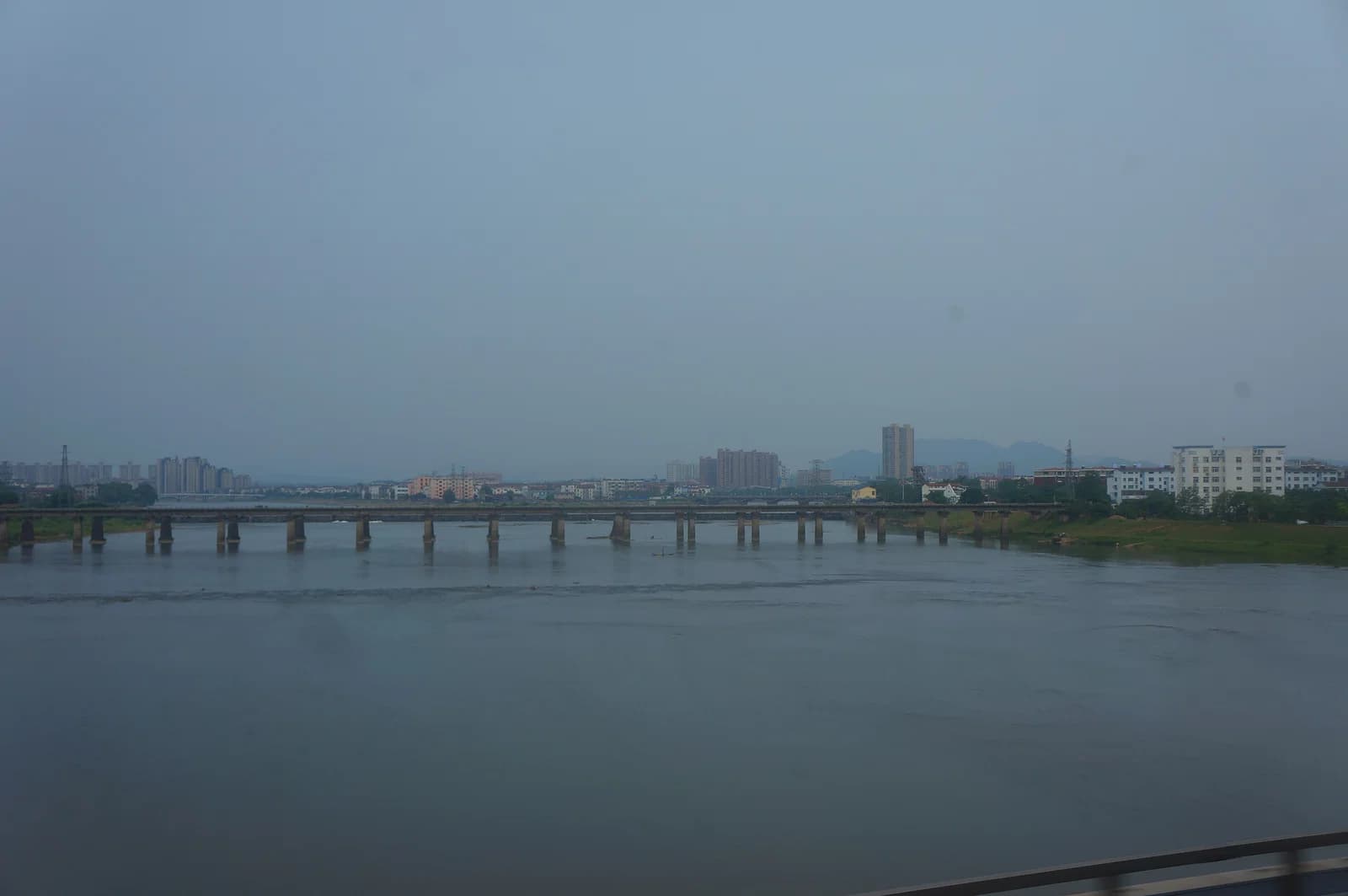 Yujiang District