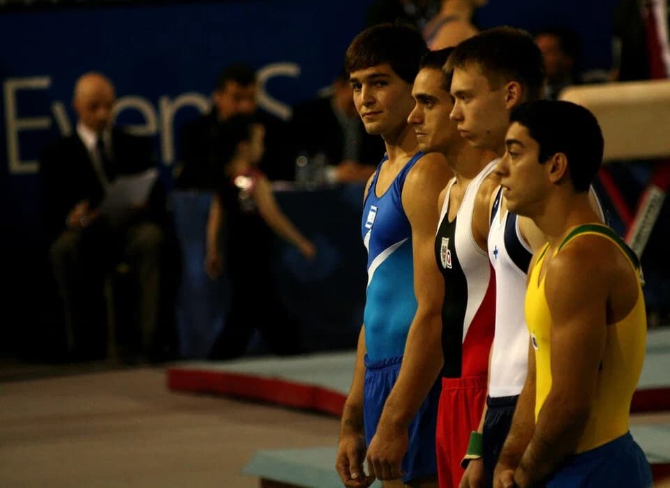 artistic gymnast