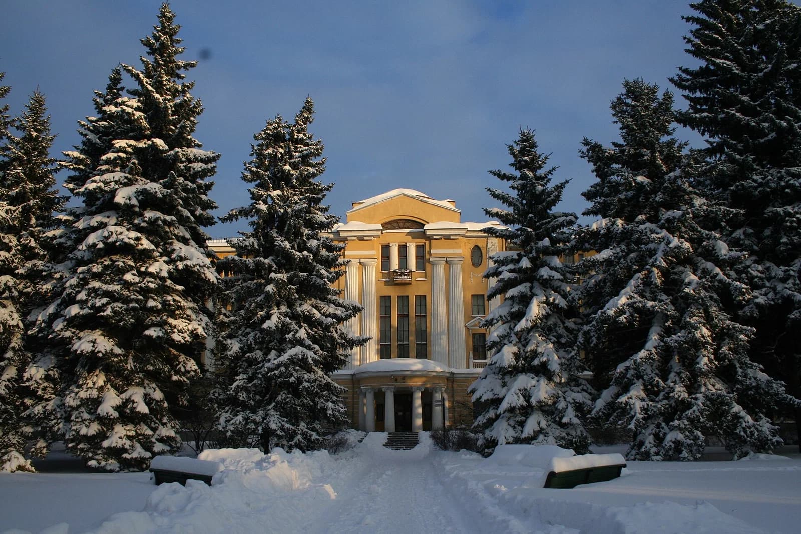 Komarov Botanical Institute