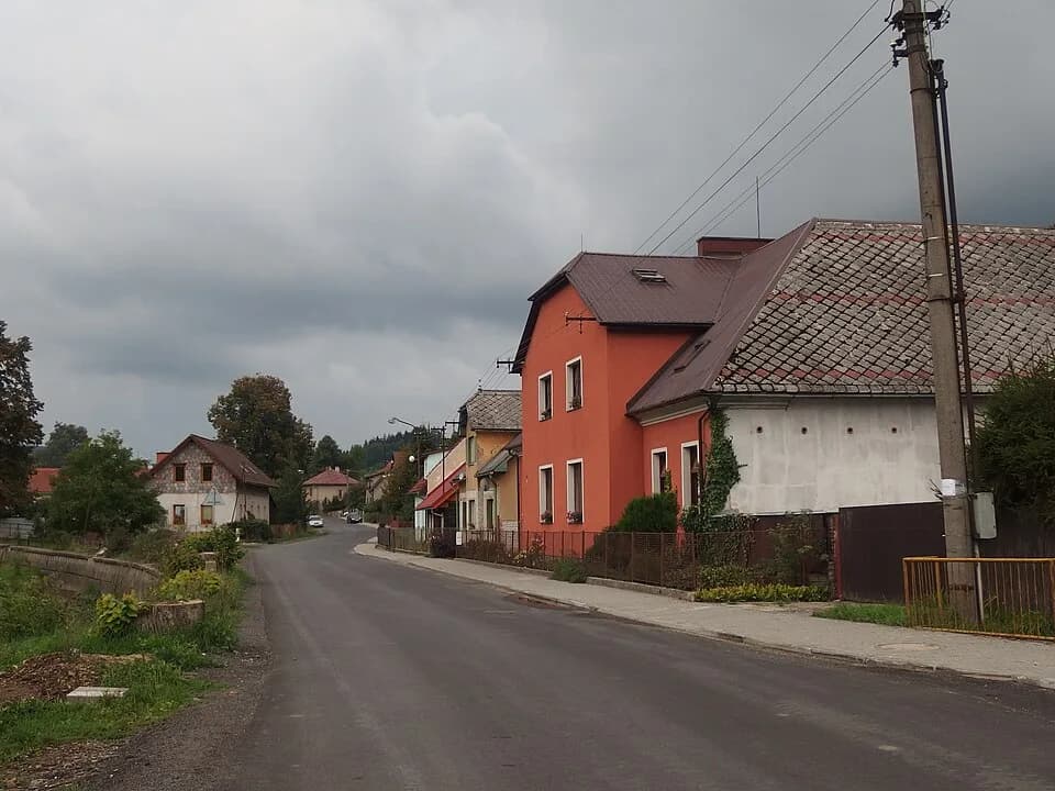 Lhota u Vsetína