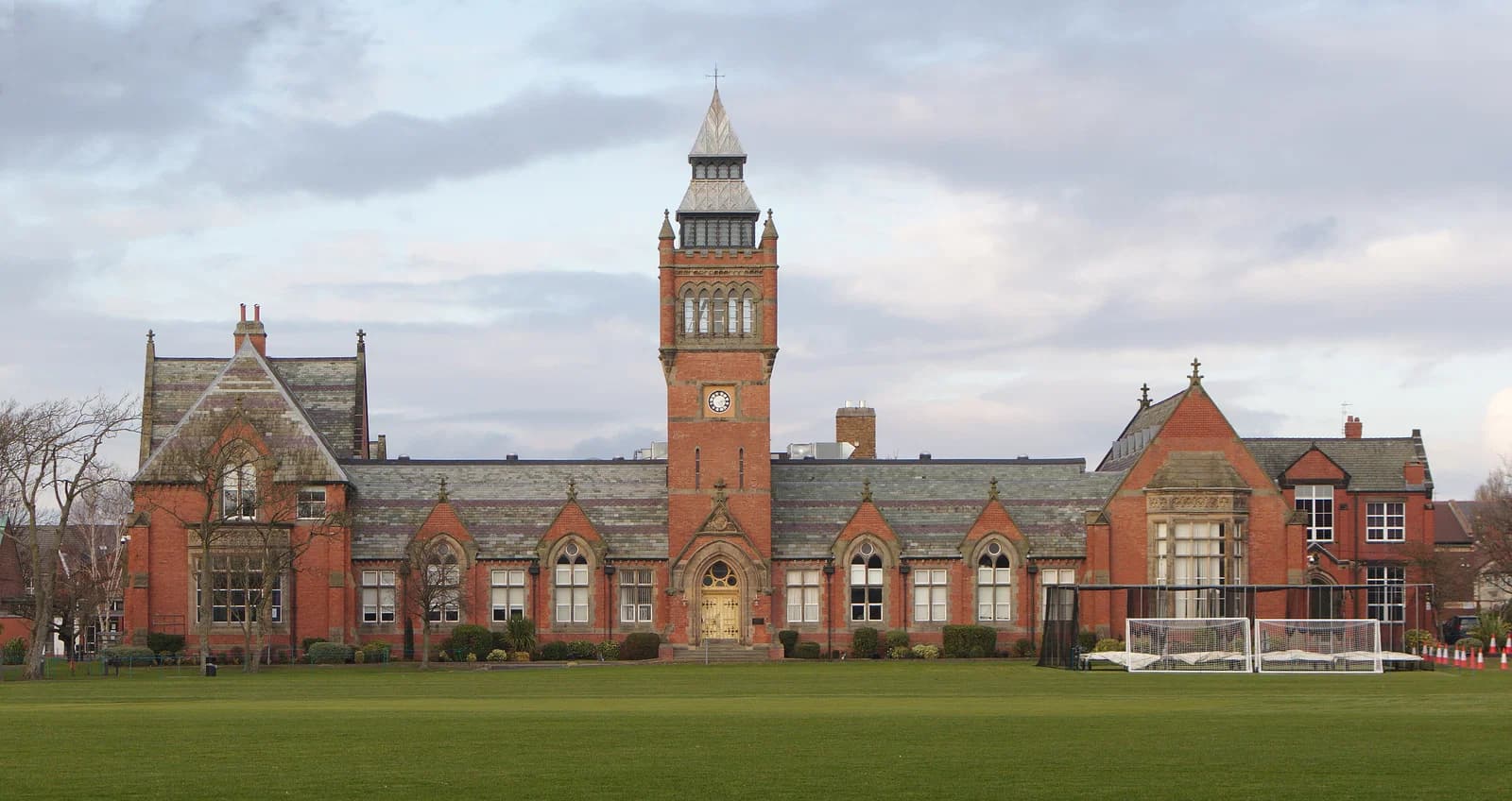 Merchant Taylors' Boys' School