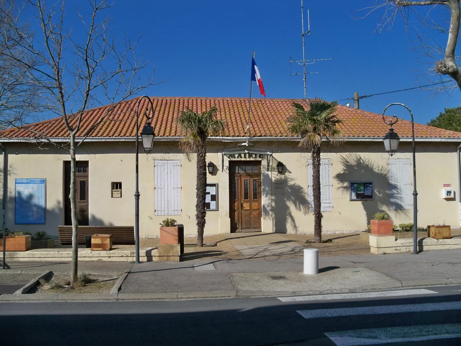 Salin-de-Giraud