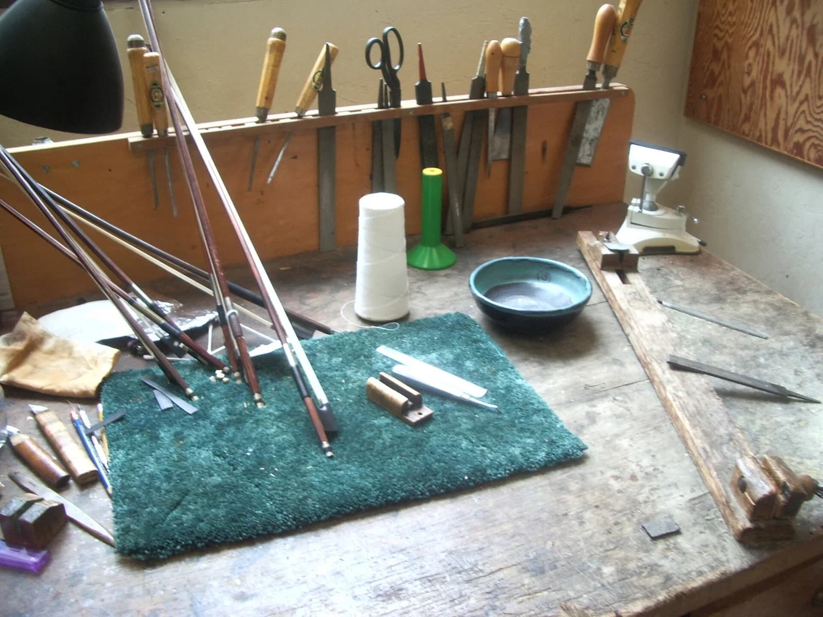 bow maker