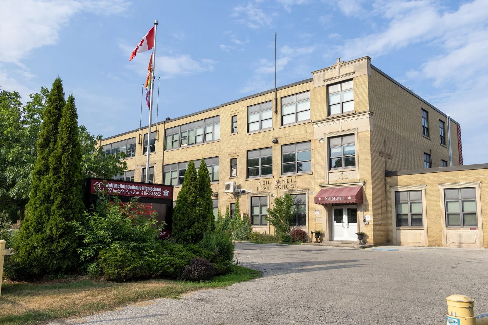 Neil McNeil High School