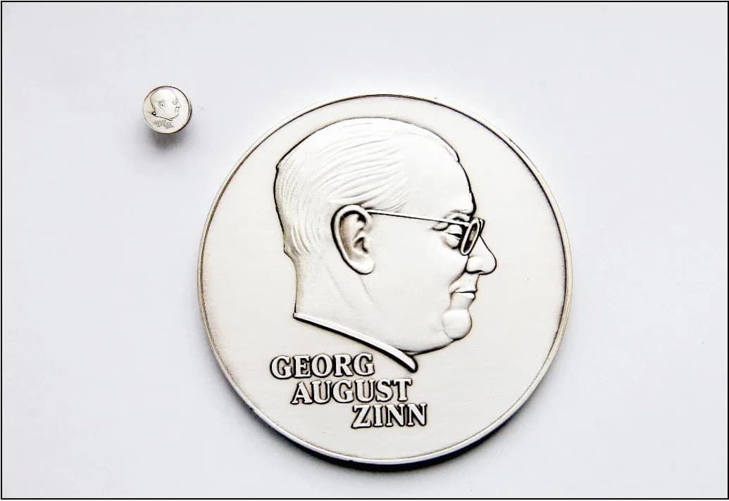 Georg-August-Zinn-Medaille