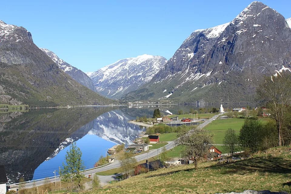 Oppstryn