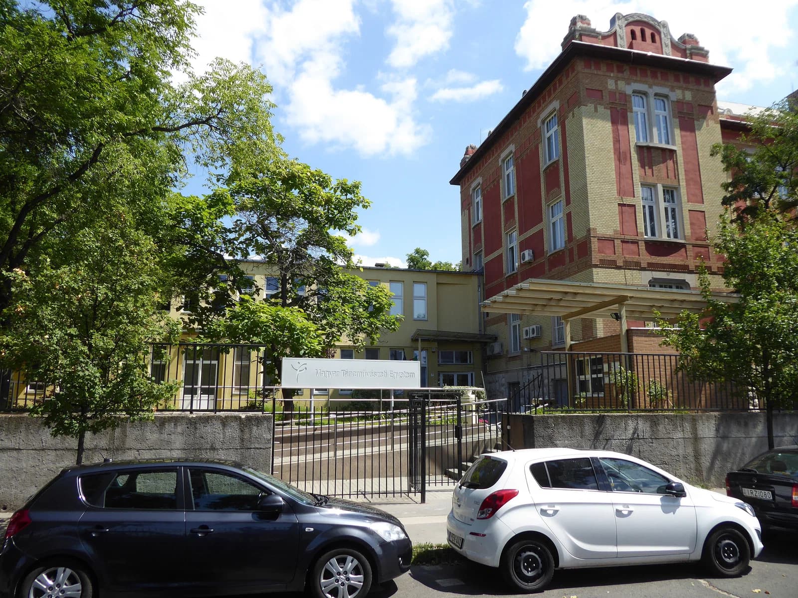 Hungarian Dance Academy