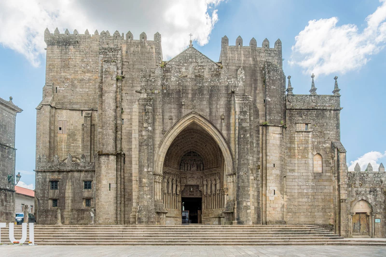 Catedral de Santa María de Tuy