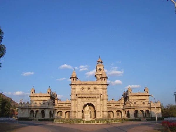 Mayo College