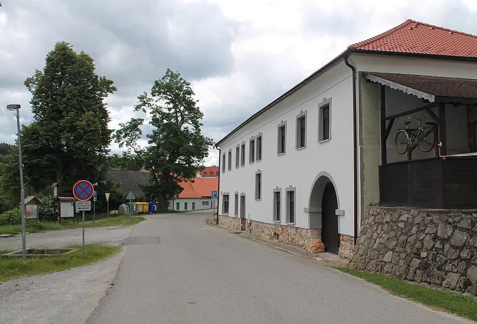 Hojná Voda