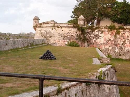 San Carlos de la Cabaña Fortress
