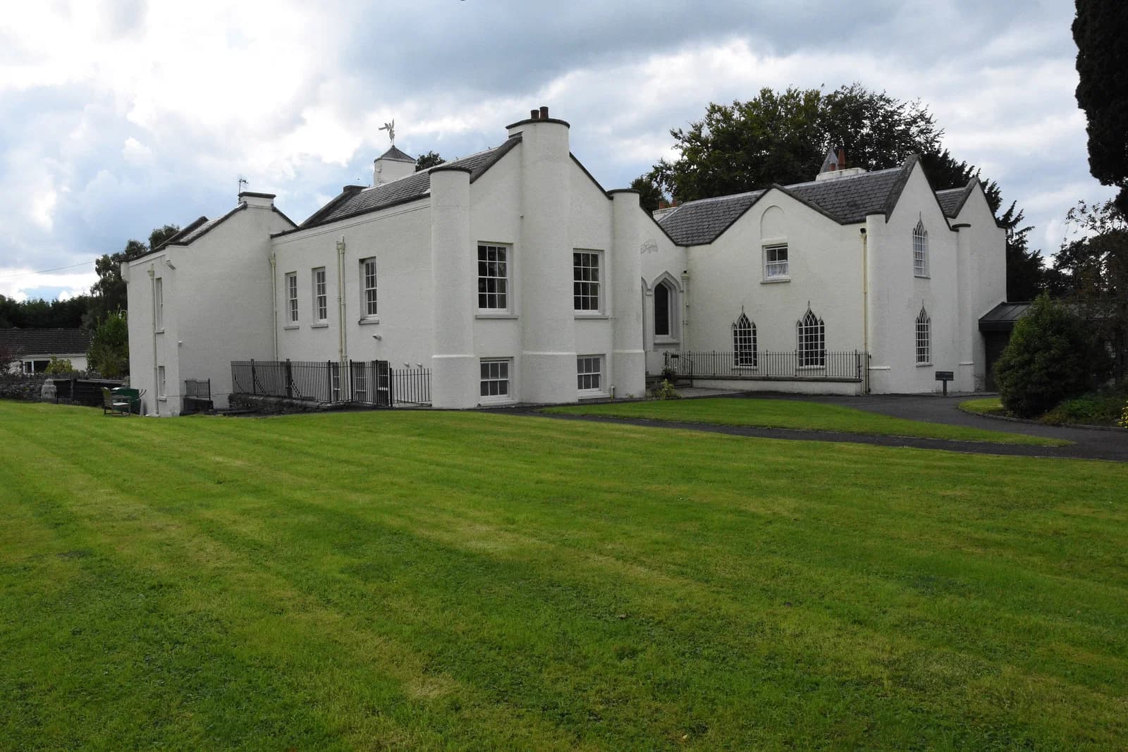 Trevecka College