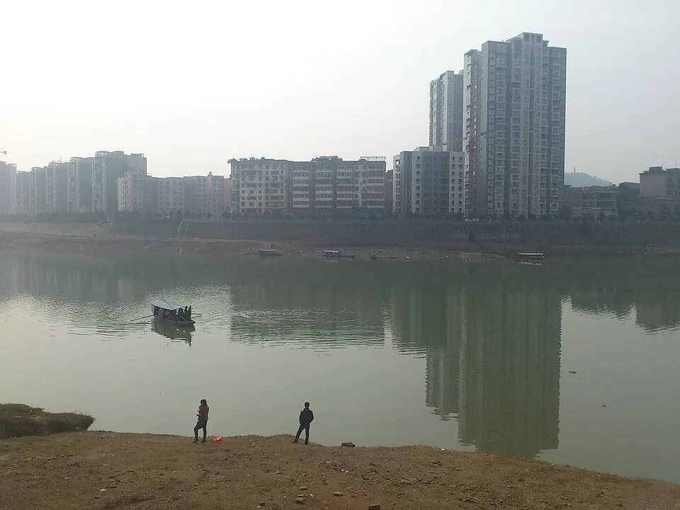 Bazhong