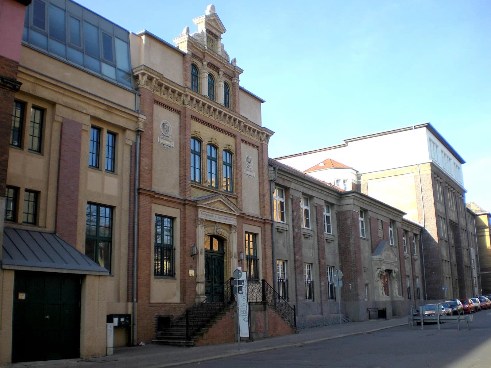 Kunstgewerbe- und Handwerkerschule Magdeburg