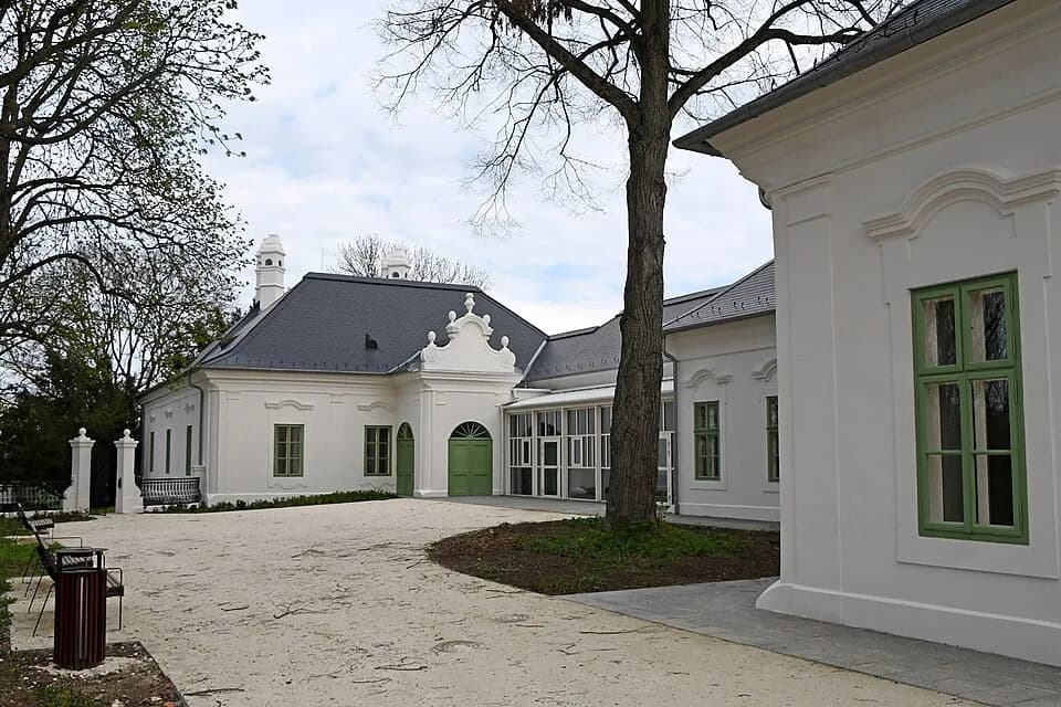 Benczúrfalva