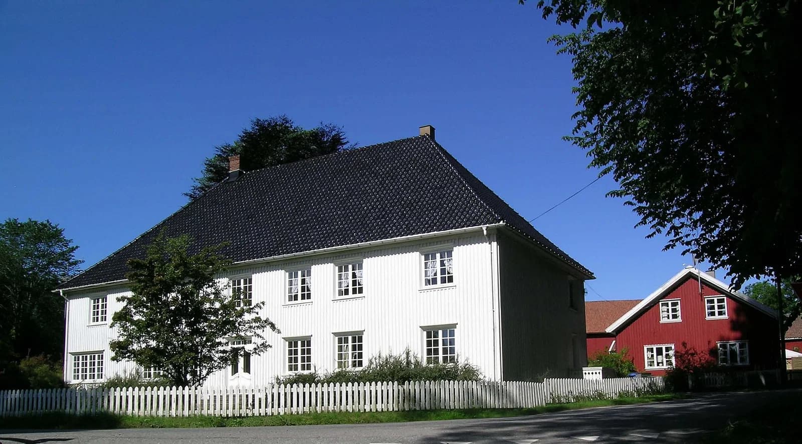 Tanum prestegård