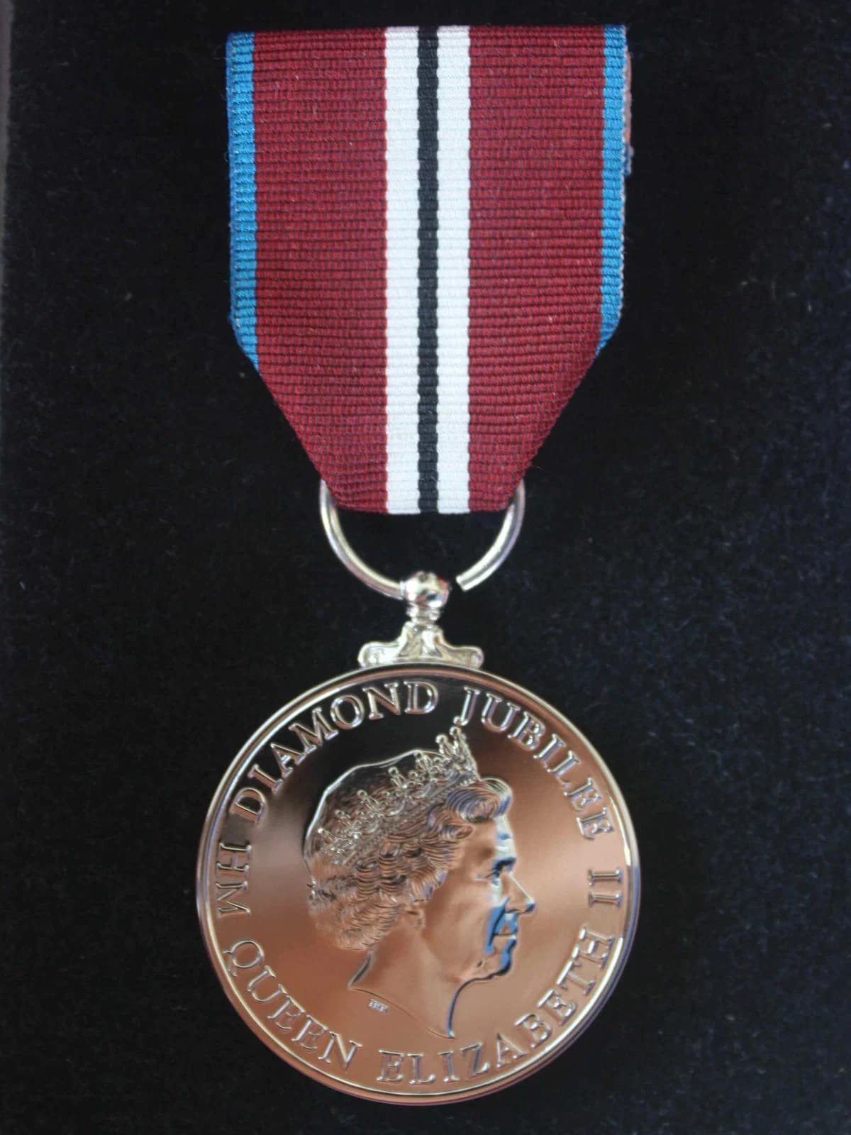 Queen Elizabeth II Diamond Jubilee Medal