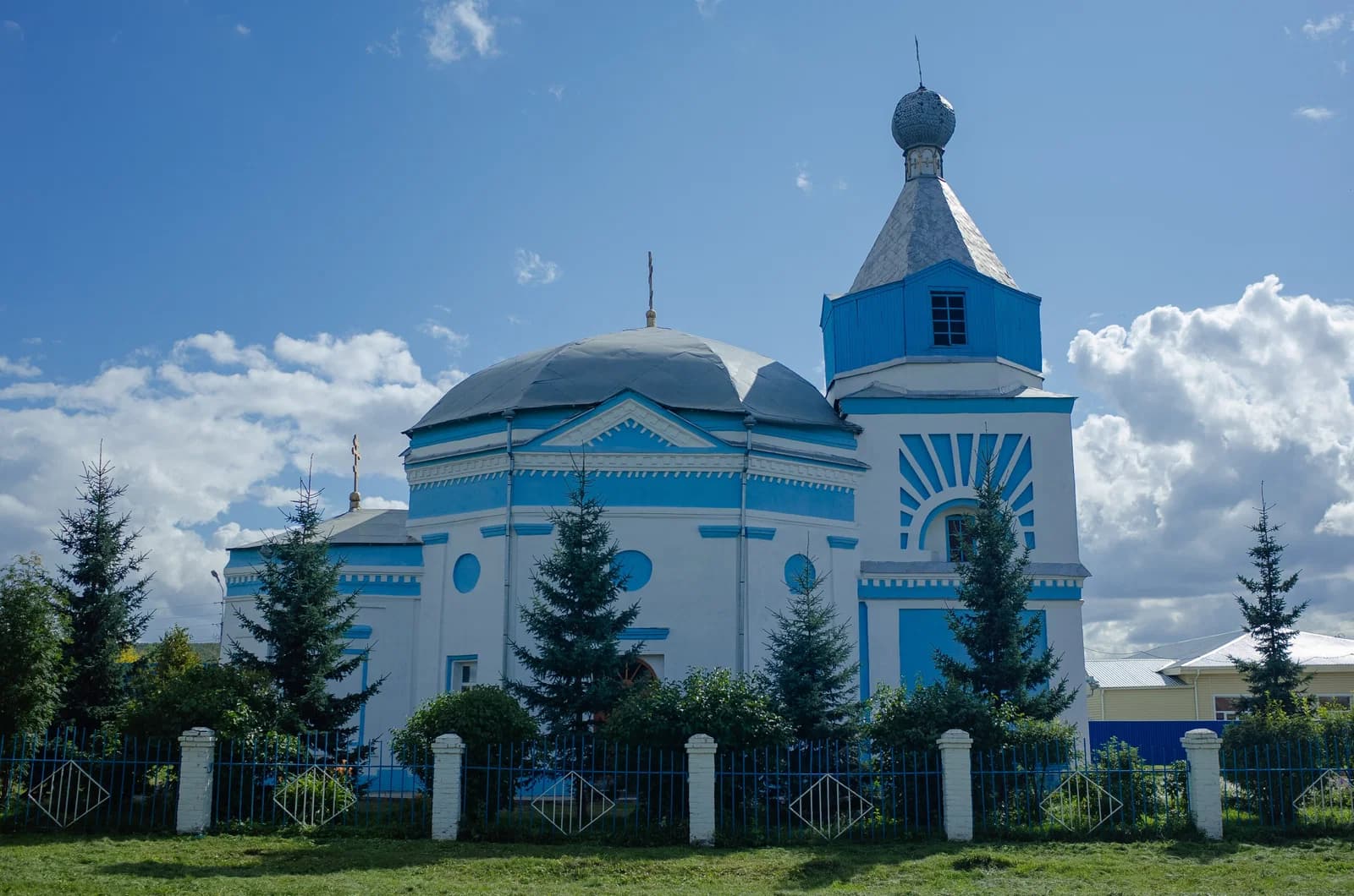 Uzhur