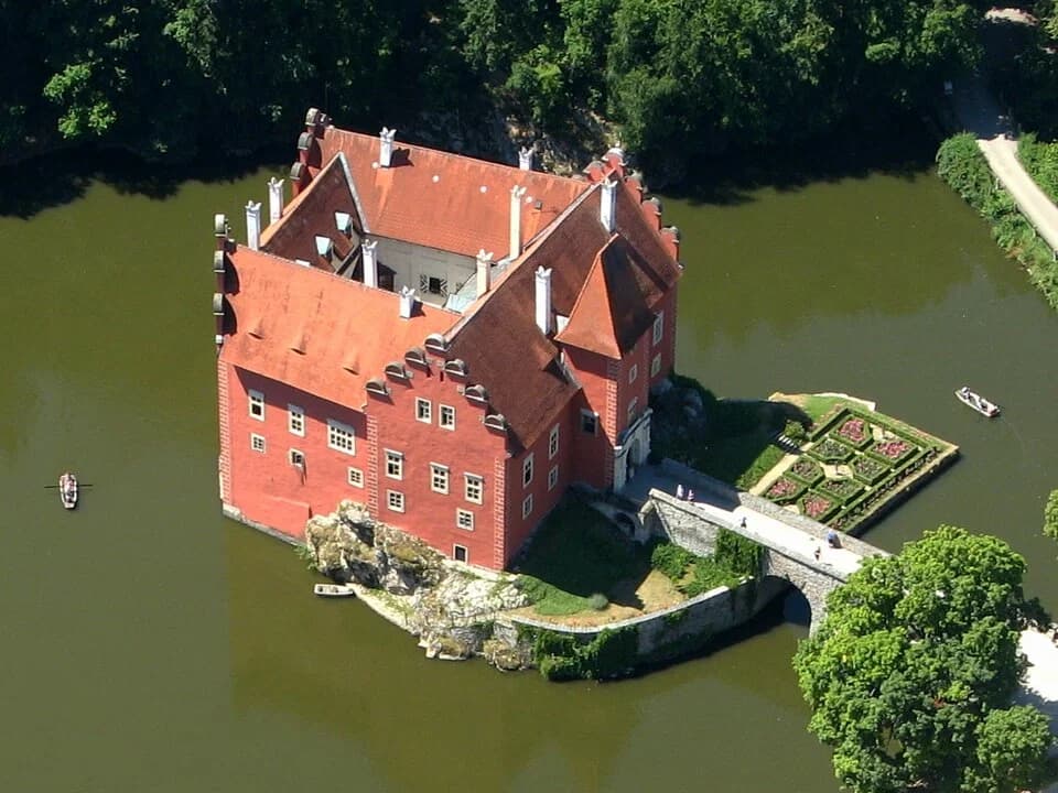 Schloss Červená Lhota