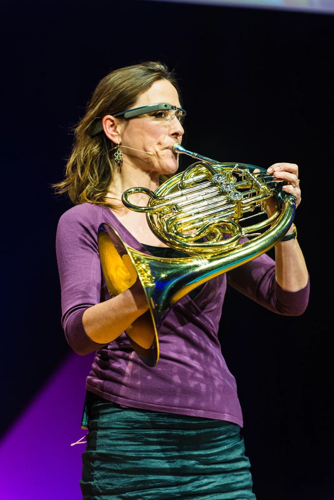 horn player