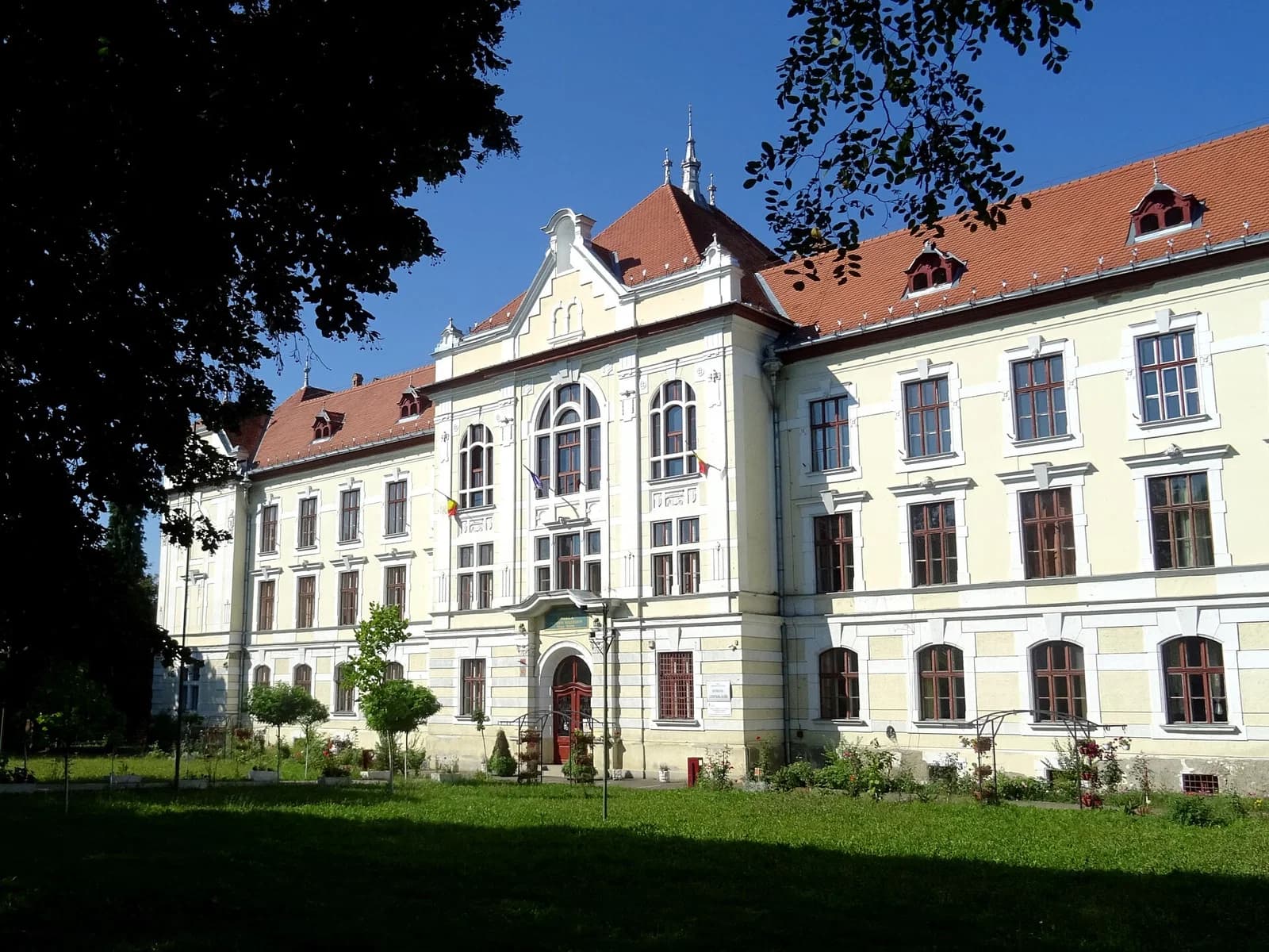 Römisch-Katholische Lyzeum