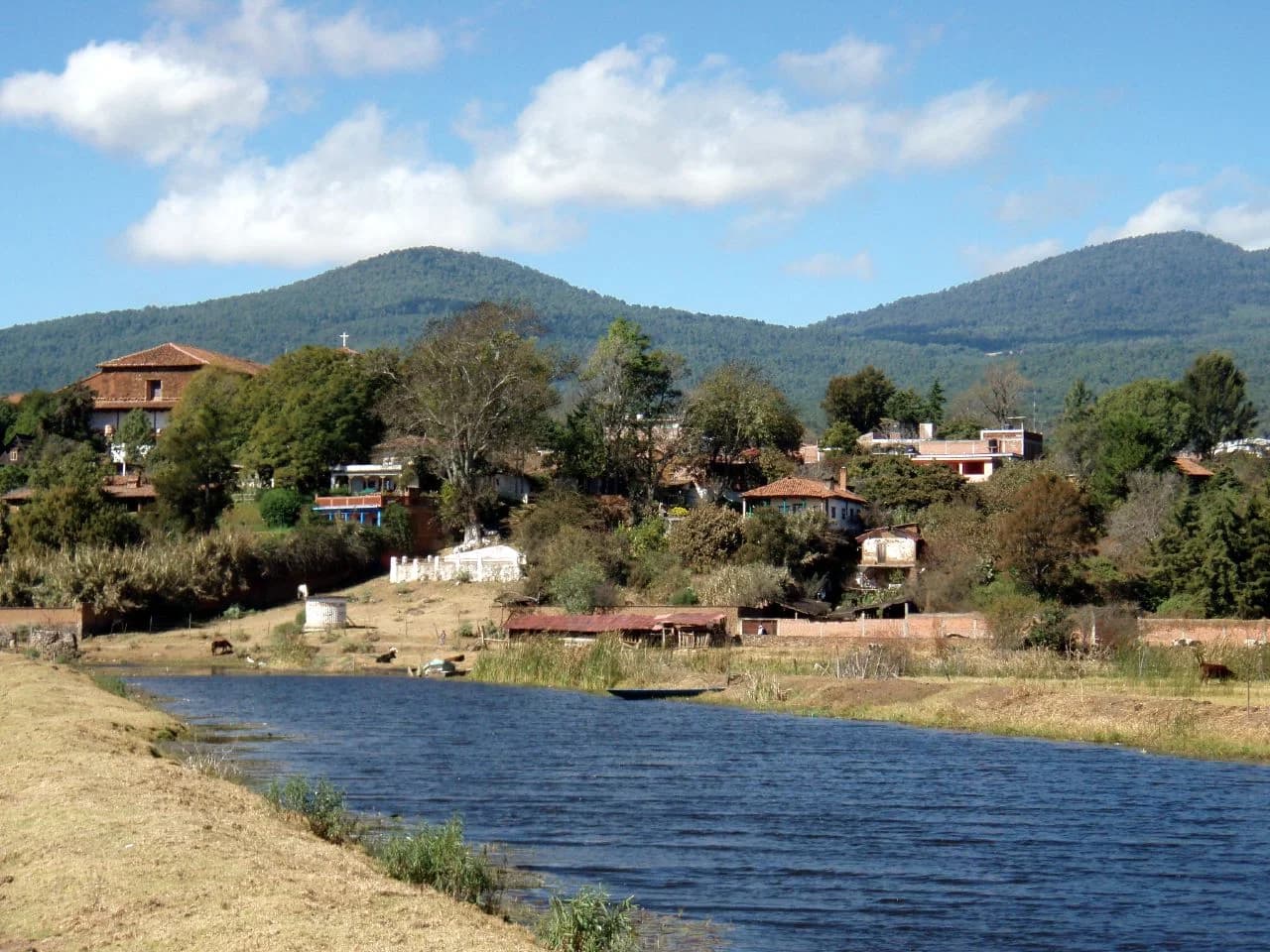 Erongarícuaro Municipality